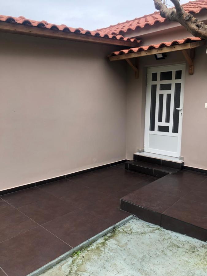 Chrysa'S House Apartment เอยิโอ ภายนอก รูปภาพ