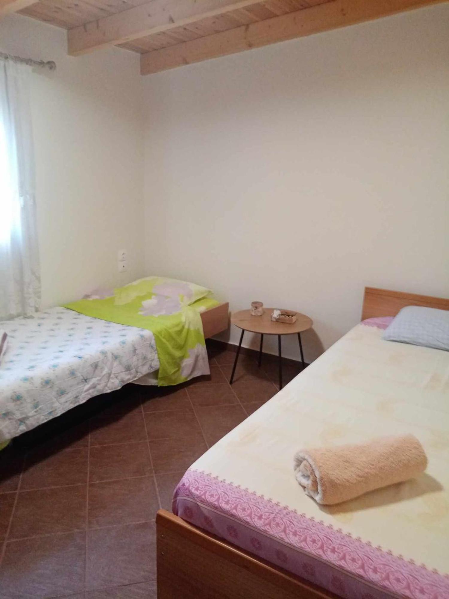 Chrysa'S House Apartment เอยิโอ ภายนอก รูปภาพ